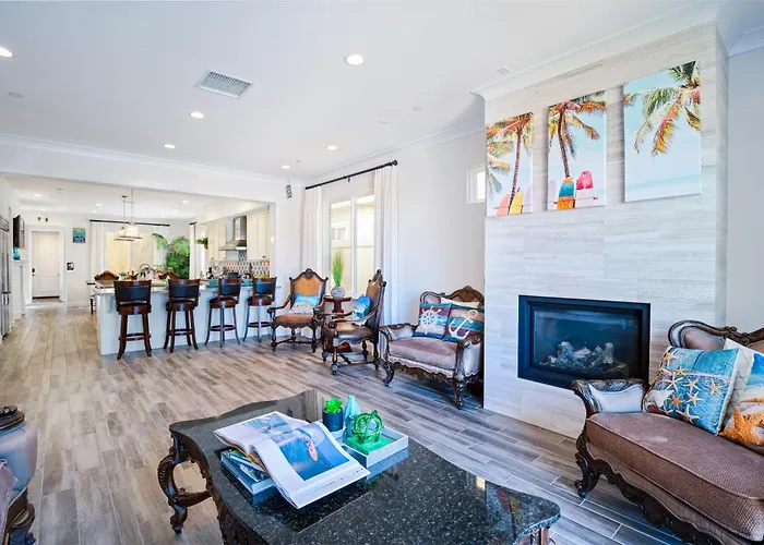 New Luxurious Beach Home